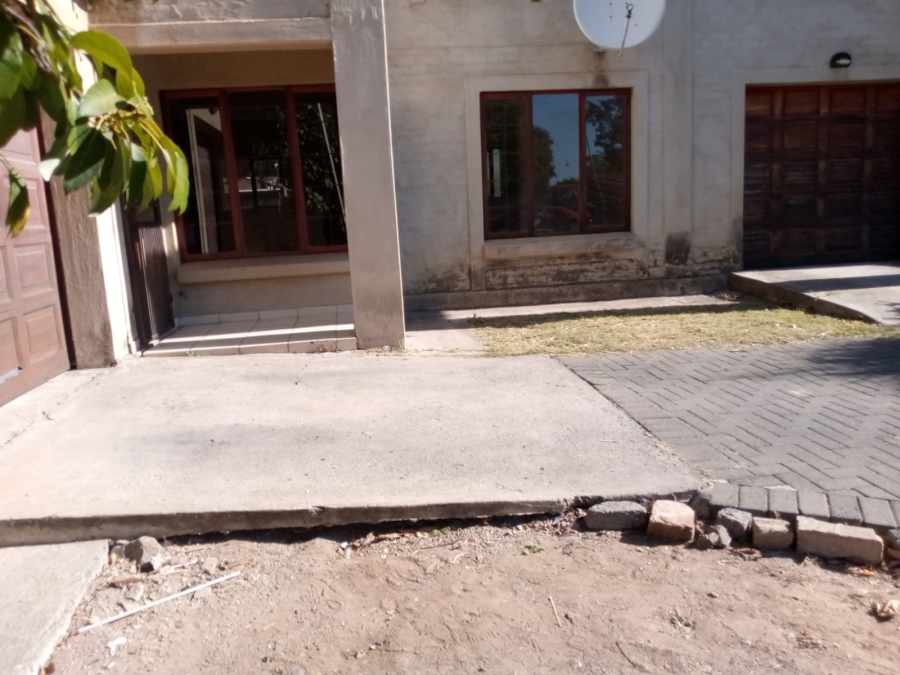 3 Bedroom Property for Sale in Bodorp North West